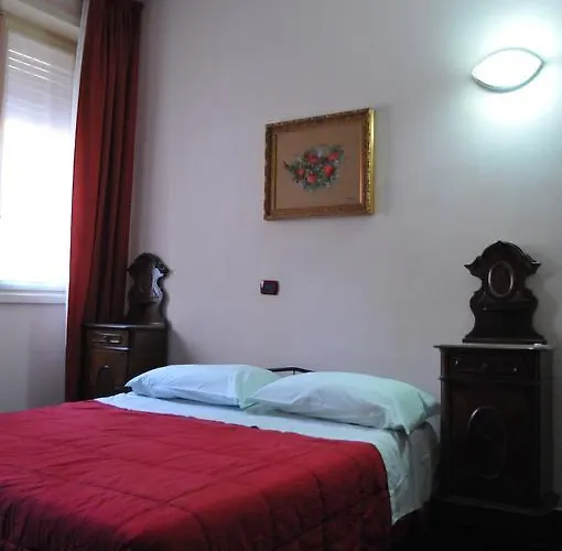 Le Di Raffaele בית הארחה מילאנו