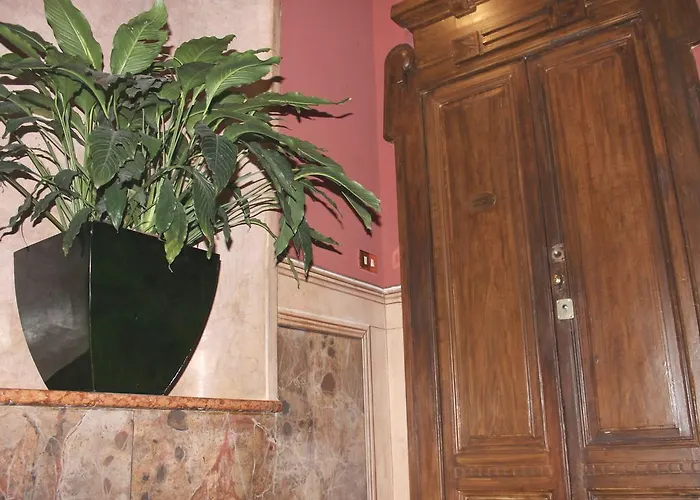 丽培缇米兰酒店 3*