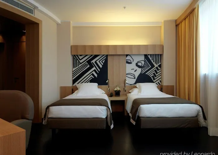 Crowne Plaza By Ihg 4* Mediolan