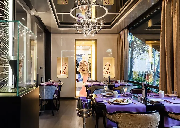 Baglioni Carlton - The Leading Of The World