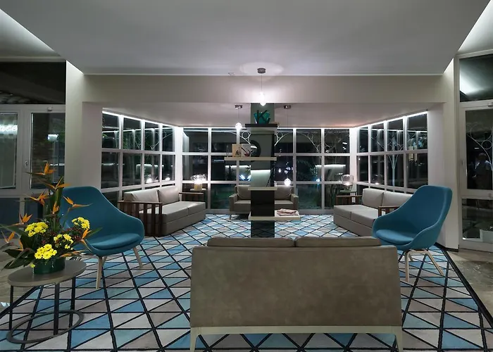 Отель Lombardia 4*