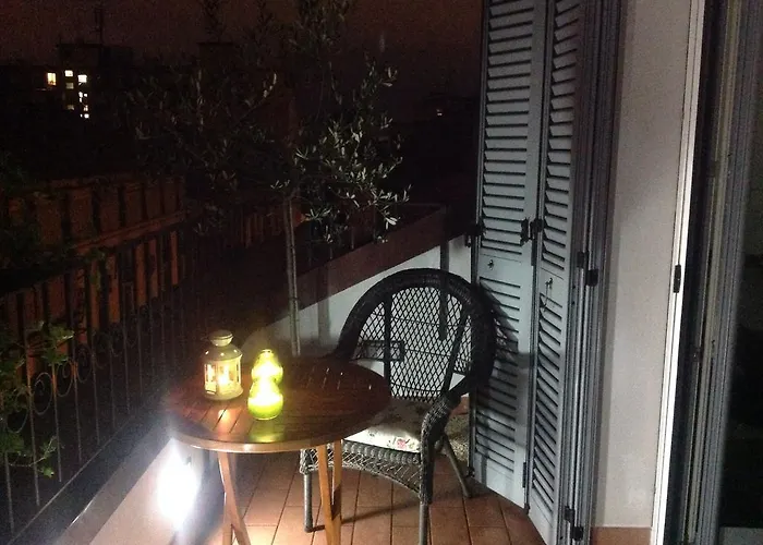 Pied A Terre With Terrazza In Center