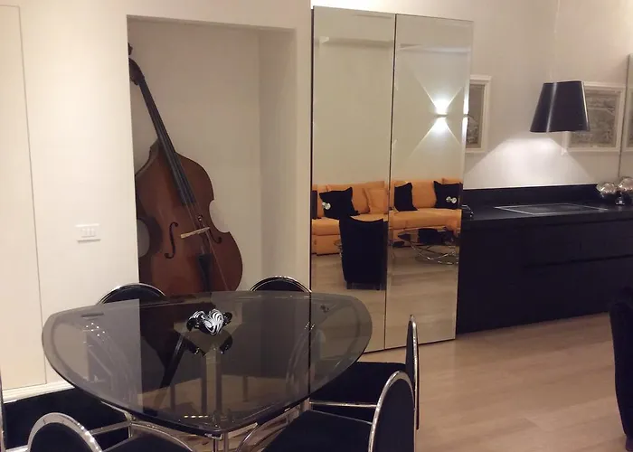 Bnbutler - Broletto 39 - A Few Steps To The Duomo And La Scala *