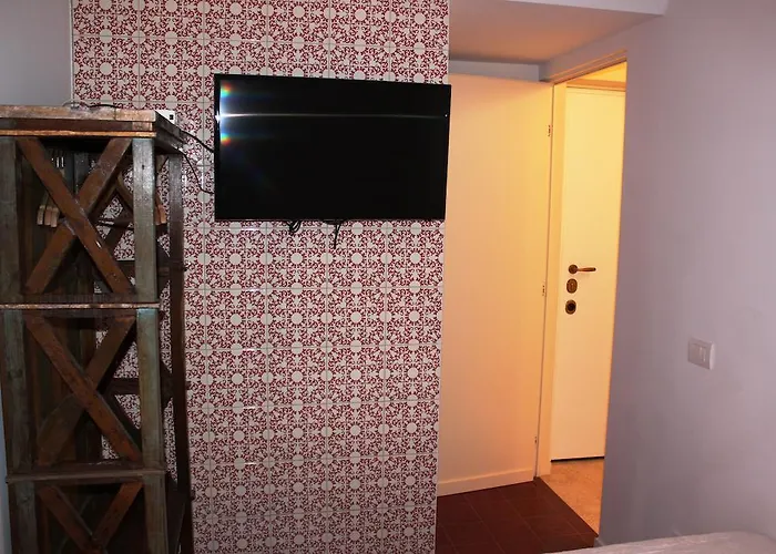 托尔托纳阿巴拉卡达布拉酒店 住宿加早餐酒店 4*