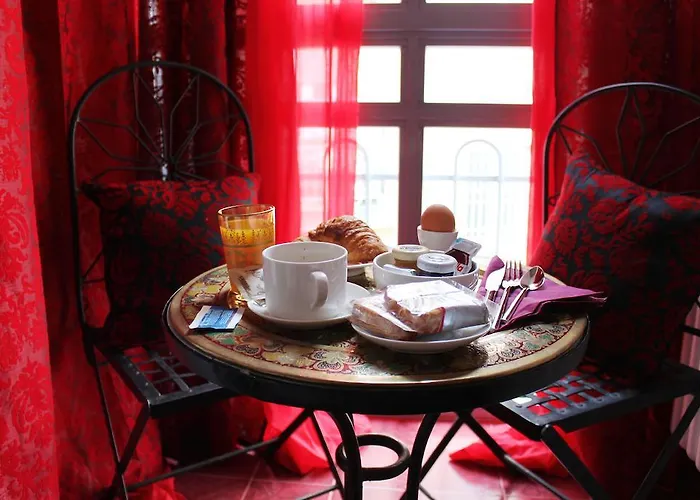 托尔托纳阿巴拉卡达布拉酒店 住宿加早餐酒店 4*