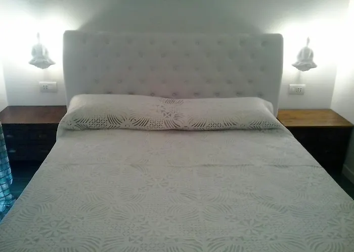 托尔托纳阿巴拉卡达布拉酒店