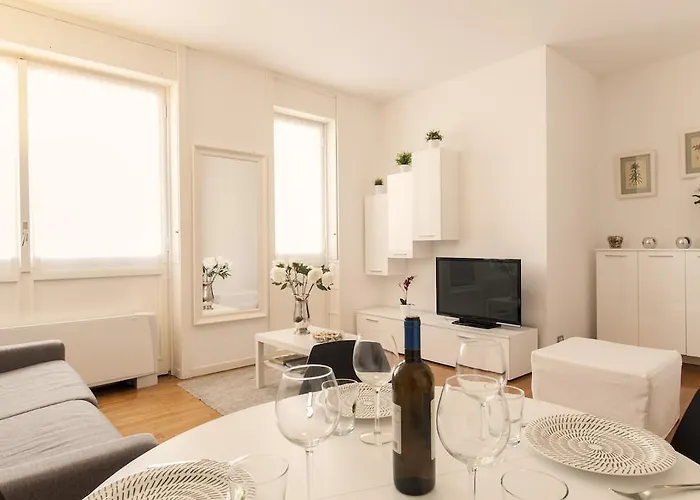 Royal - Centro Cadorna Milánó