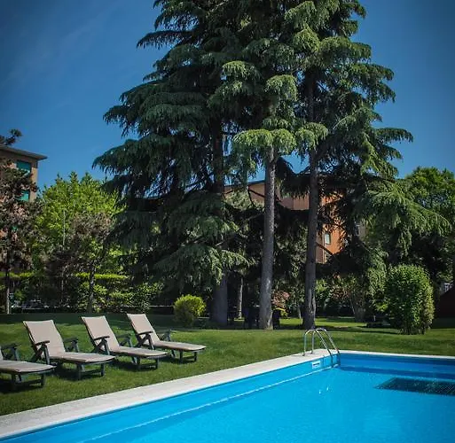 Hotel Corvetto Porto Di Mare 4*