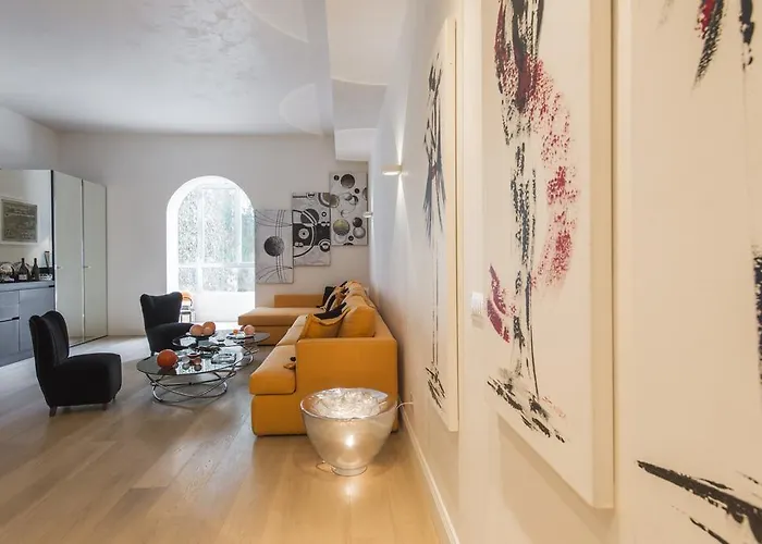 Διαμέρισμα Bnbutler - Broletto 39 - A Few Steps To The Duomo And La Scala