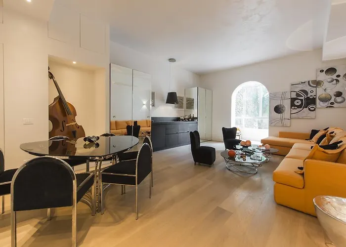 Διαμέρισμα Bnbutler - Broletto 39 - A Few Steps To The Duomo And La Scala *