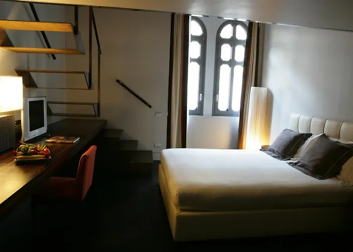 Ξενοδοχείο Sina The Gray 5*