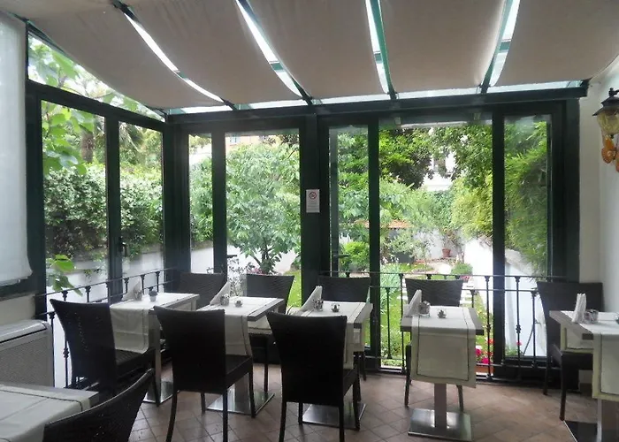 Due Giardini 2* Mailand