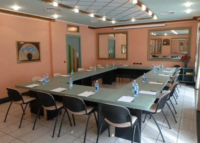 Ih Puccini 酒店 4*