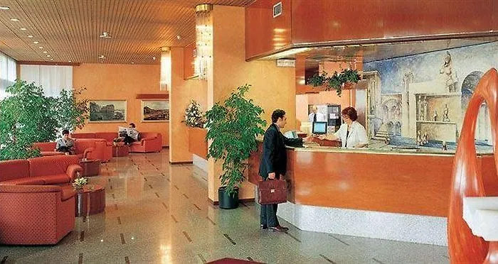 Unaway & Quark Due Apart Otel Milano