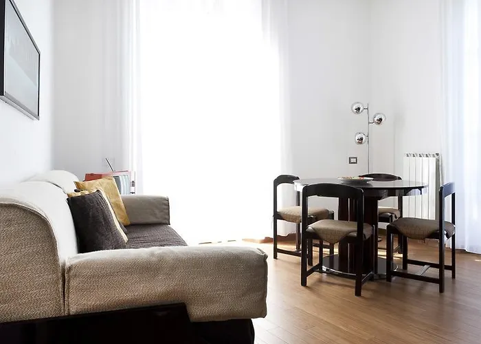 Italianway Easy - Piazza Firenze 4 * Mediolan