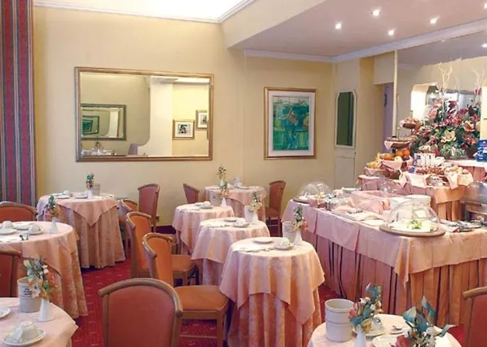 Otel Lloyd 4*