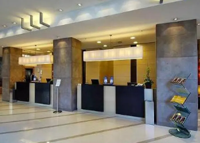 ホテル Nh Collection Touring