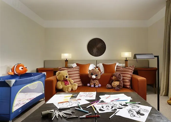 Milan Suite Hotel Милан