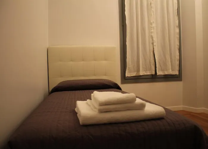 Lägenhetshotell Easy - And Navigli Milano