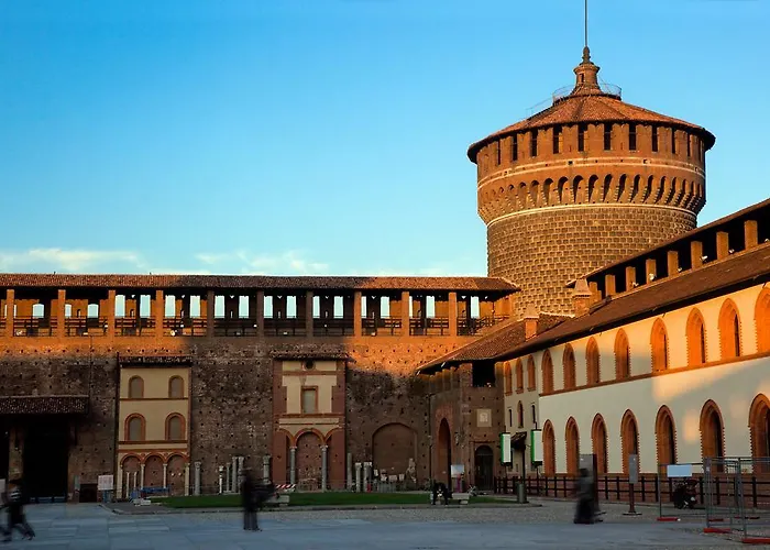 Lägenhetshotell Easy - And Navigli 3*