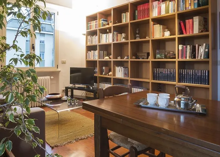 Apartment Joivy Warm Family Flat For 4 With Terrace In Mailand