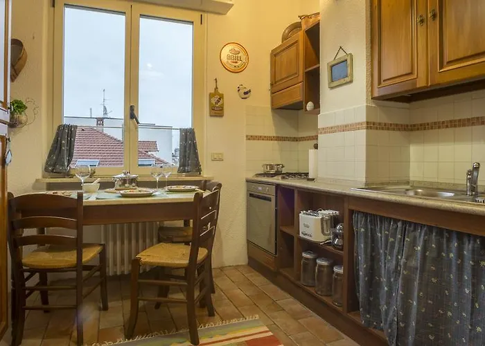 Joivy Warm Family Flat For 4 With Terrace In Mailand