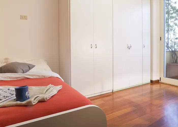 Апартаменты Joivy Warm Family Flat For 4 With Terrace In *