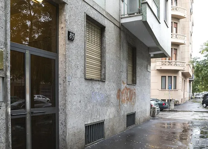 Apartment Joivy Warm Family Flat For 4 With Terrace In Mailand