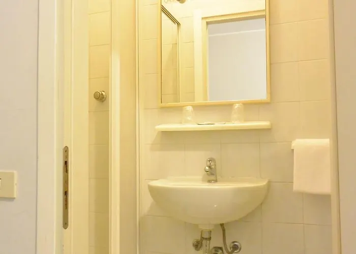 Hotell Arno *