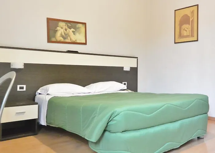 Hotell Arno *