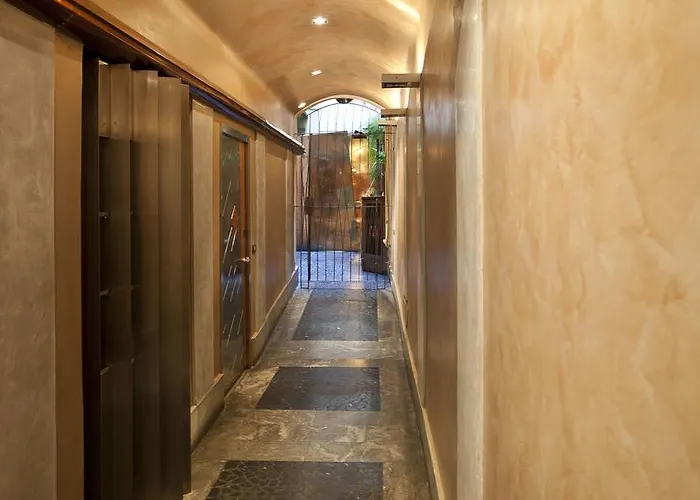 Italianway Easy - Fiori Chiari 20 מילאנו