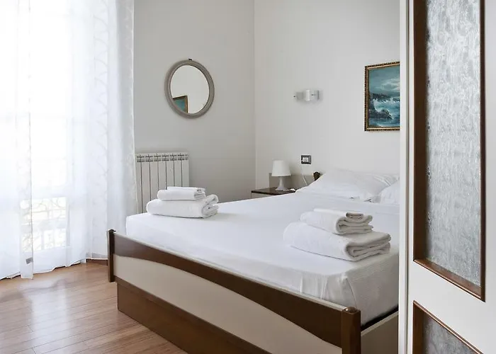 Italianway Easy - Piazza Firenze 4 아파트