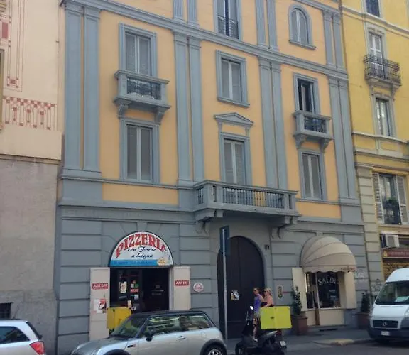 Olona Place Appartement *