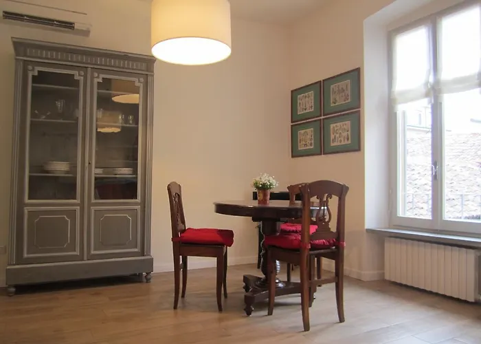 Charming And Elegant Historic Center Of Lägenhet