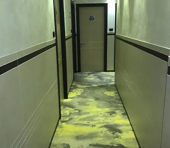 Ibis Styles Centro Hotel Mediolan