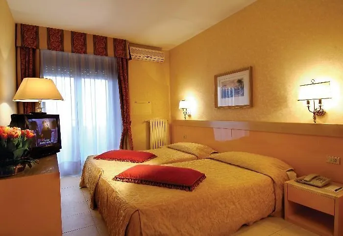 Unaway & Quark Due Apart Otel Milano