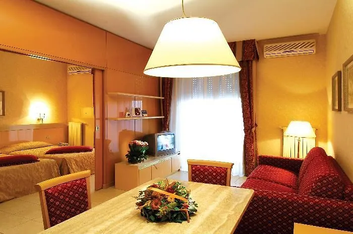 Unaway & Quark Due Milano