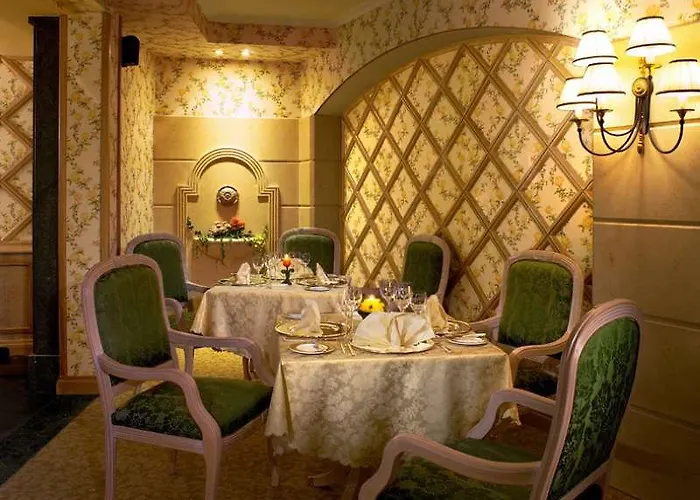 Capitol Hotel 4*