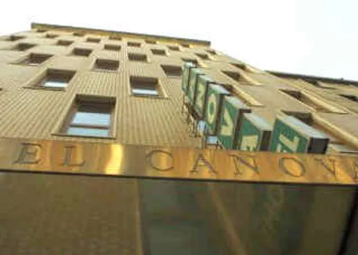 Canova Отель 3*