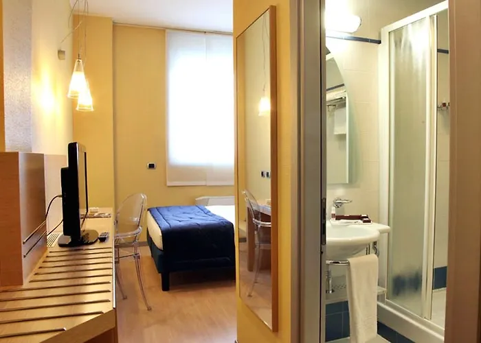 Hotel La Spezia Milan