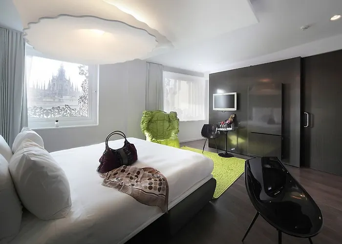 Palazzo Matteotti, The Dedica Anthology, Autograph Collection 5* 밀라노