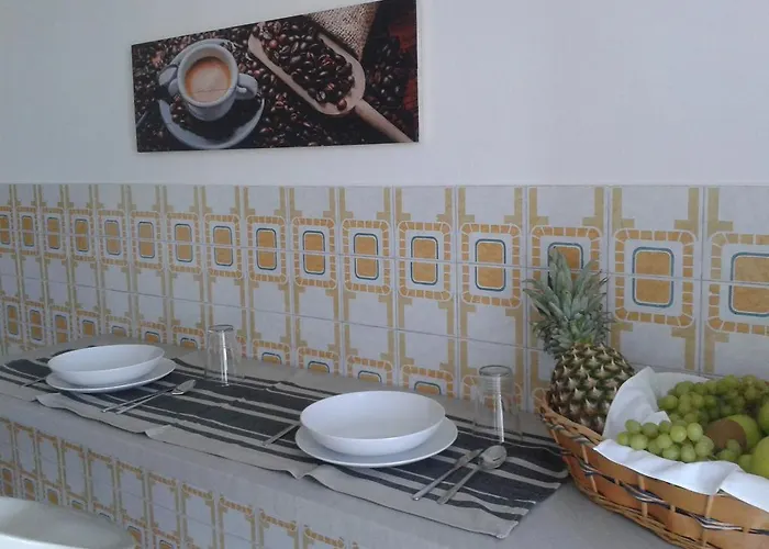 Certosa 3 Bedrooms شقة