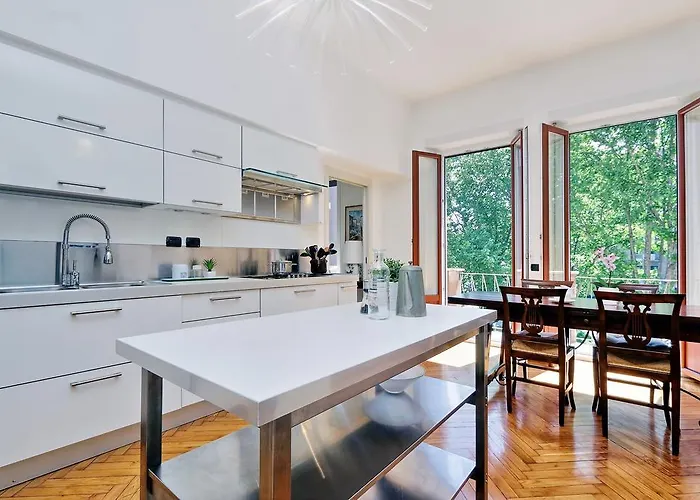 Joivy Fabulous 1-bedroom Flat With Terrace Next To Park شقة ميلان