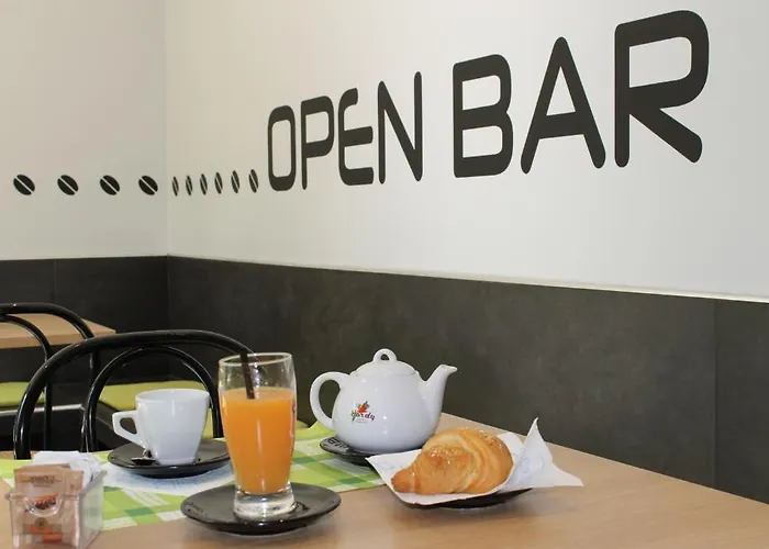 丽培缇米兰酒店 招待所 3*