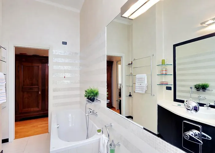 Joivy Fabulous 1-bedroom Flat With Terrace Next To Park ميلان