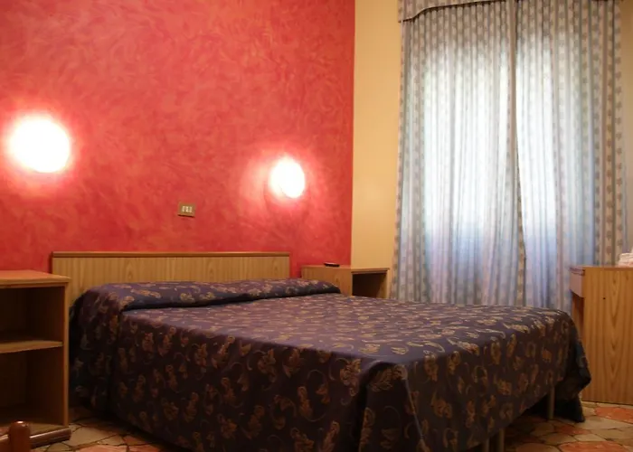 Del Sud Hotel *
