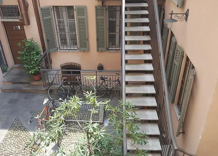 Mila Magenta Apartment