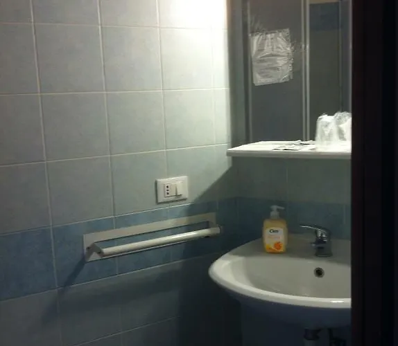 Gambara Hotel *