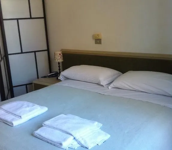 Hotel Gambara *