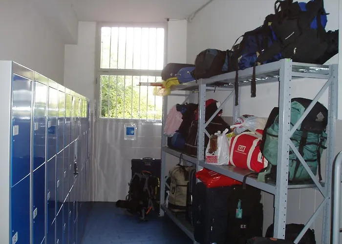 Hostel Aig Piero Rotta Milano